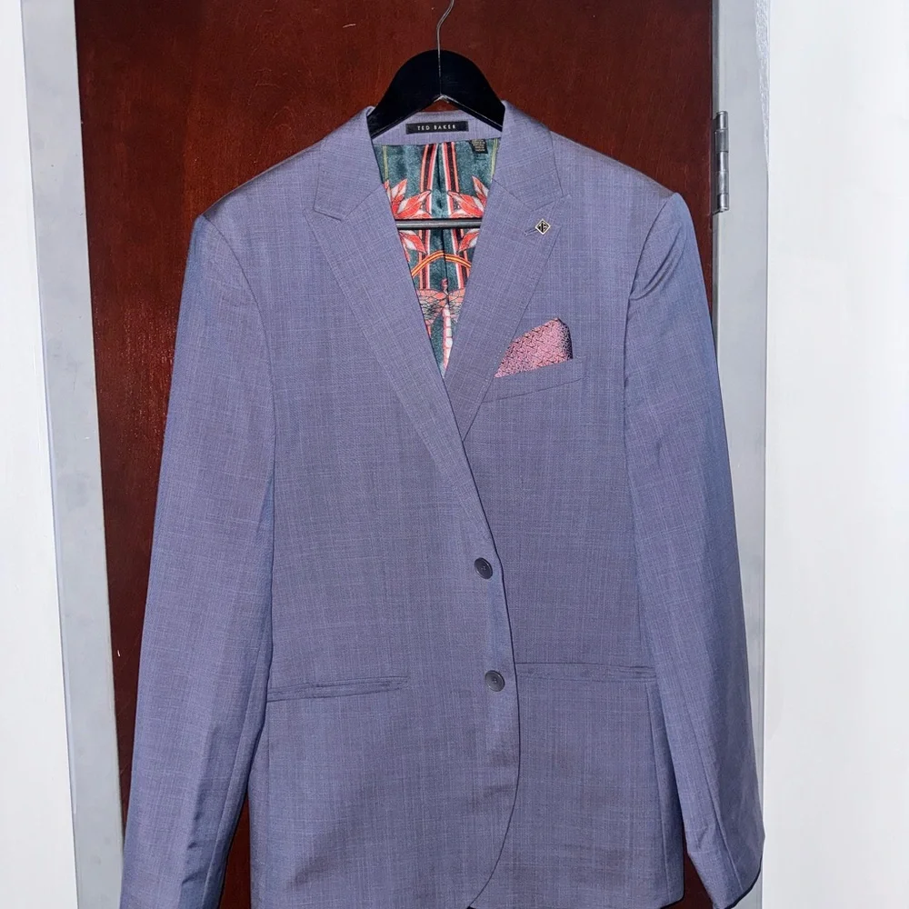 Ted Baker Lilac color wool Suit Stylish Blazer and Trousers Set 40R/32R - Picture 7 of 15